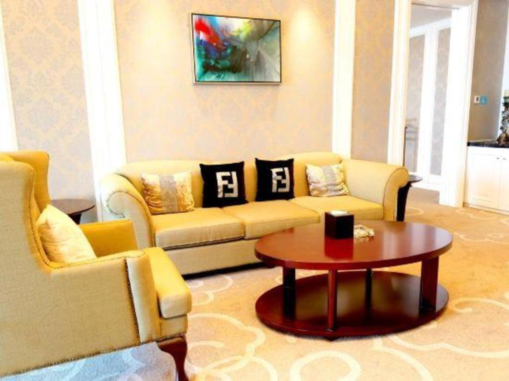 Haiyang Shenglong Jianguo Hotel Hai-yang-hsien Exteriér fotografie